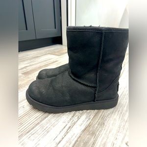 UGG black boots - size 3